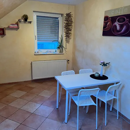 Platzhirsch Eichsfeld Apartment Geisleden